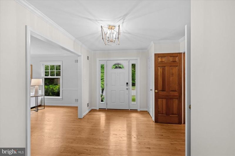 1322 Timberly Ln, Mclean, VA 22102