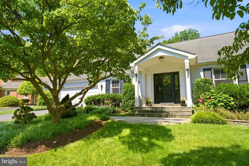 1322 Timberly Ln, Mclean, VA 22102