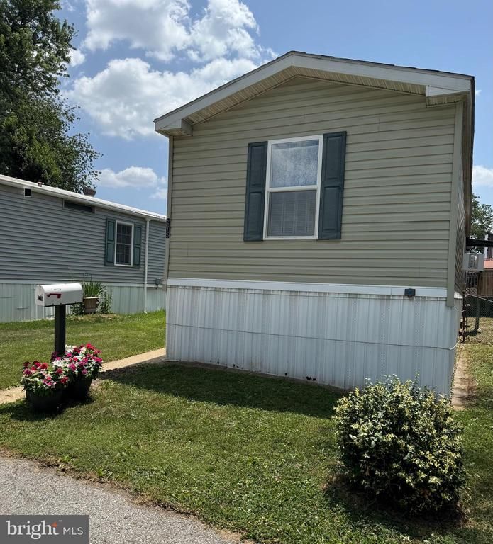 275 Rupert Cir, Brooklyn Park, MD 21225