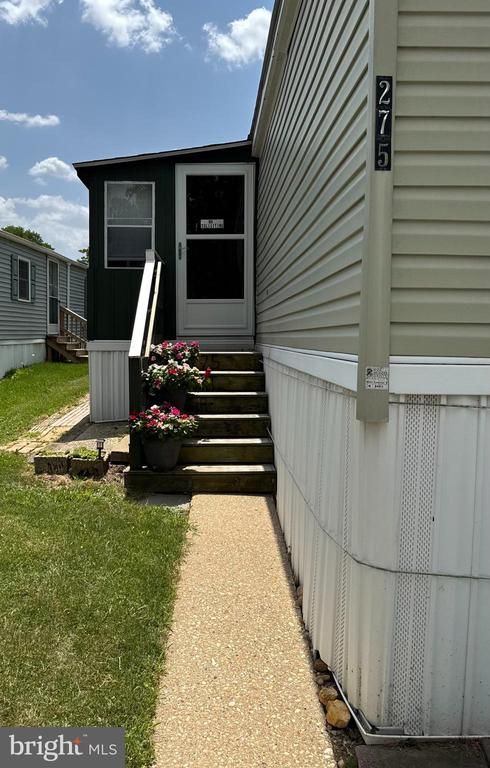 275 Rupert Cir, Brooklyn Park, MD 21225