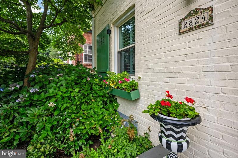 2824 Mckinley Pl NW, Washington, DC 20015