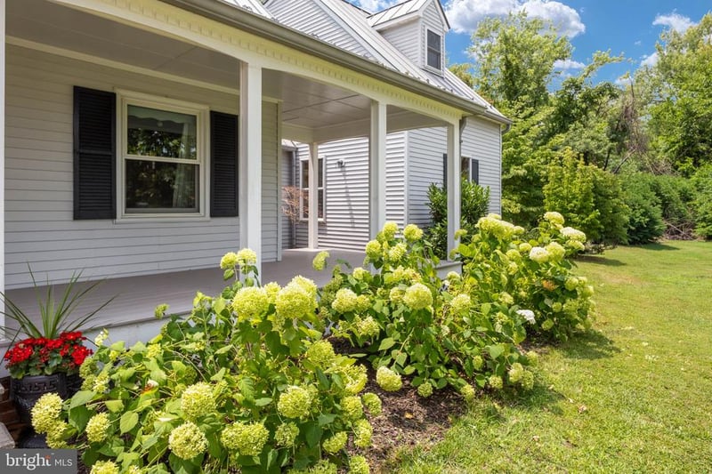 1372 Courthouse Rd, Stafford, VA 22554