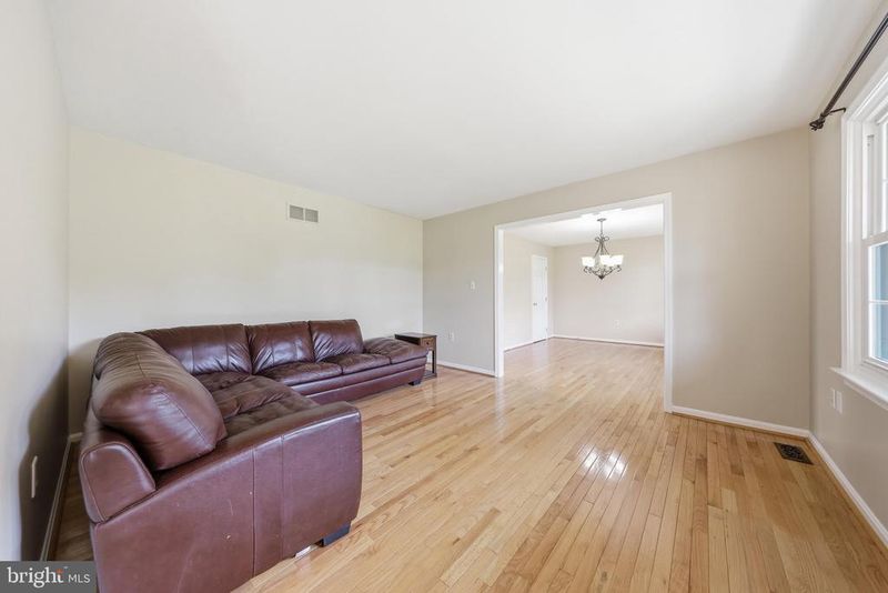 8404 Grossnickle Ct, Walkersville, MD 21793