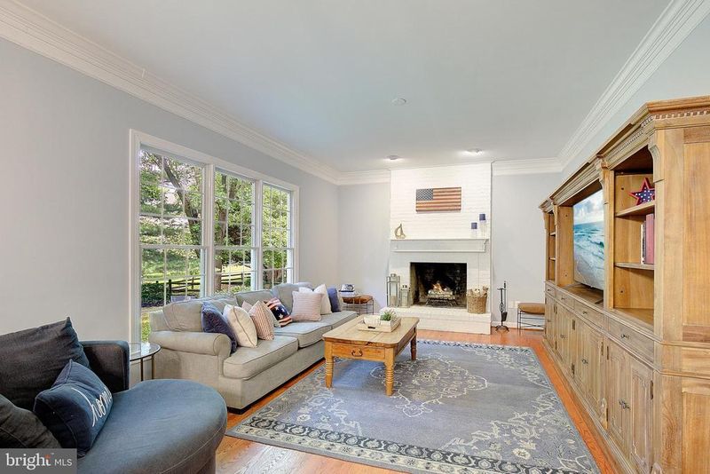 909 White Marlin Way, Annapolis, MD 21409