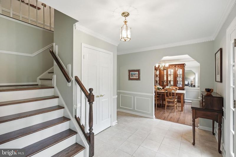 11661 Captain Rhett Ln, Fairfax Station, VA 22039