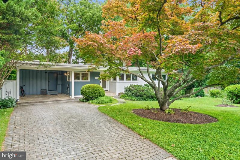 7727 Rocton Ave, Chevy Chase, MD 20815