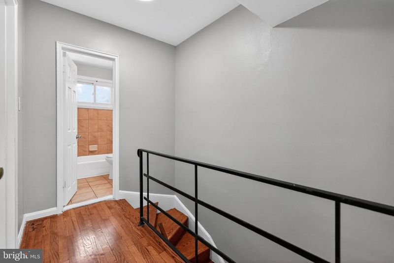 5315 Leverett St, Oxon Hill, MD 20745
