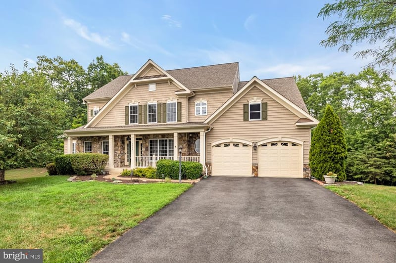 3232 Lost Pond Ct, Triangle, VA 22172