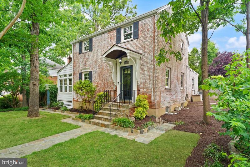 4843 Arlington Blvd, Arlington, VA 22203