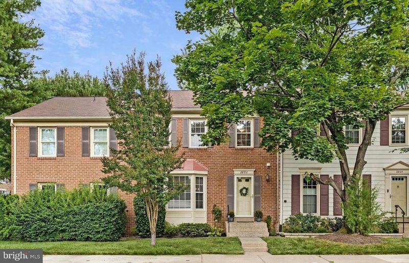 2803 Shawn Leigh Dr, Vienna, VA 22181