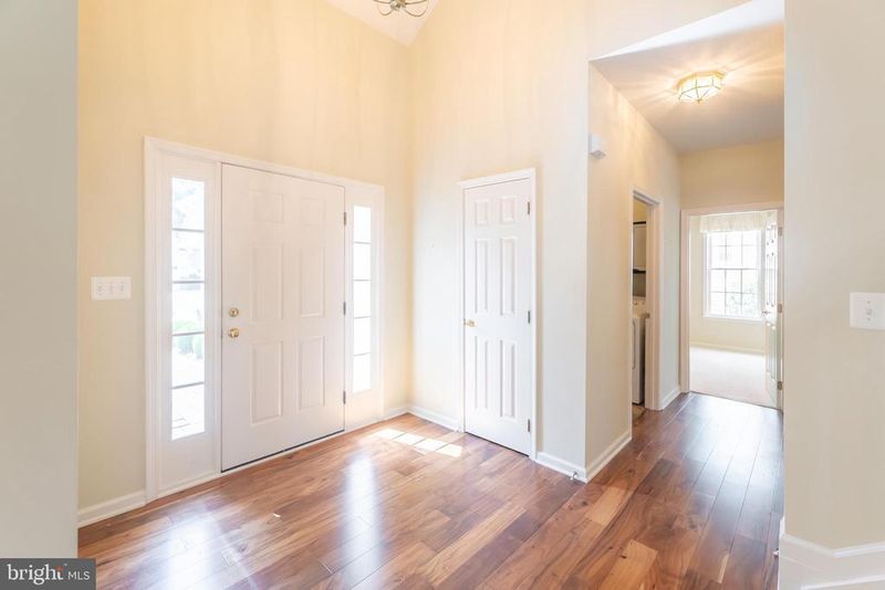 6845 Saddle Run Way, Gainesville, VA 20155