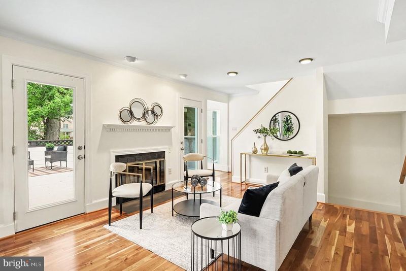 1406 N Nicholas St, Arlington, VA 22205