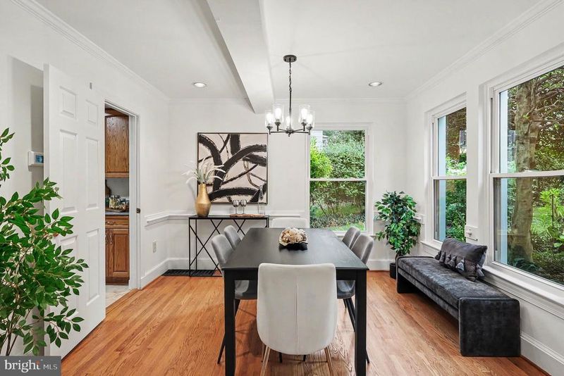 1406 N Nicholas St, Arlington, VA 22205