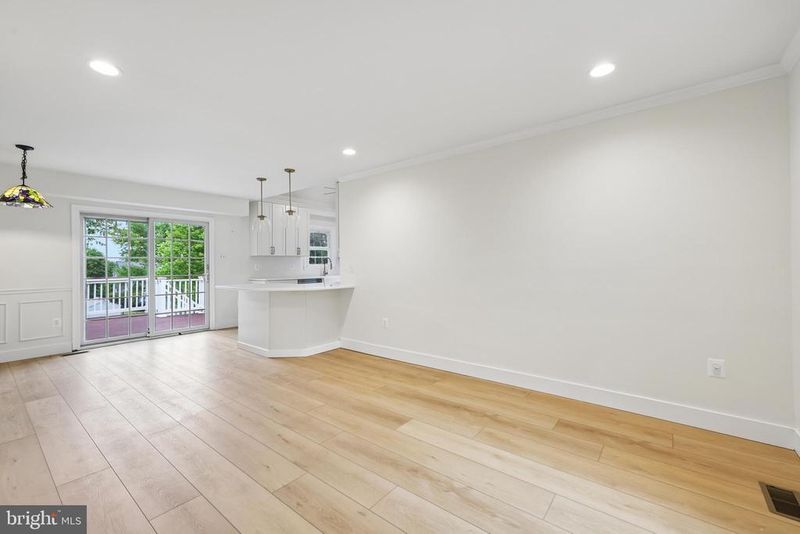 6650 Lake Front Ct, New Market, MD 21774