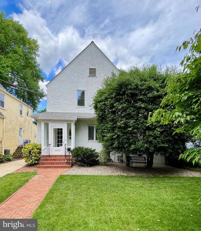4619 Norwood Dr, Chevy Chase, MD 20815