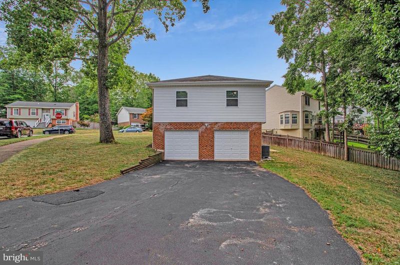 3998 Hidden Valley Ct, Dumfries, VA 22025