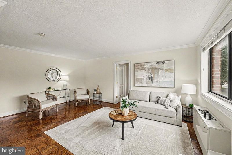 3515 Washington Blvd #218, Arlington, VA 22201