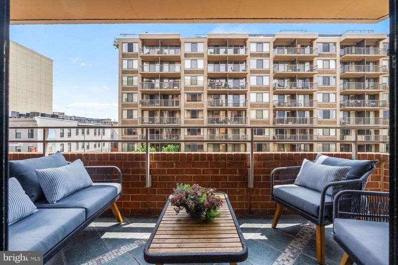 2141 P St NW #503, Washington, DC 20037