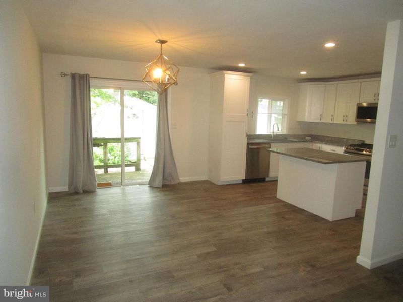 10318 Aster Ln, Hyattsville, MD 20783