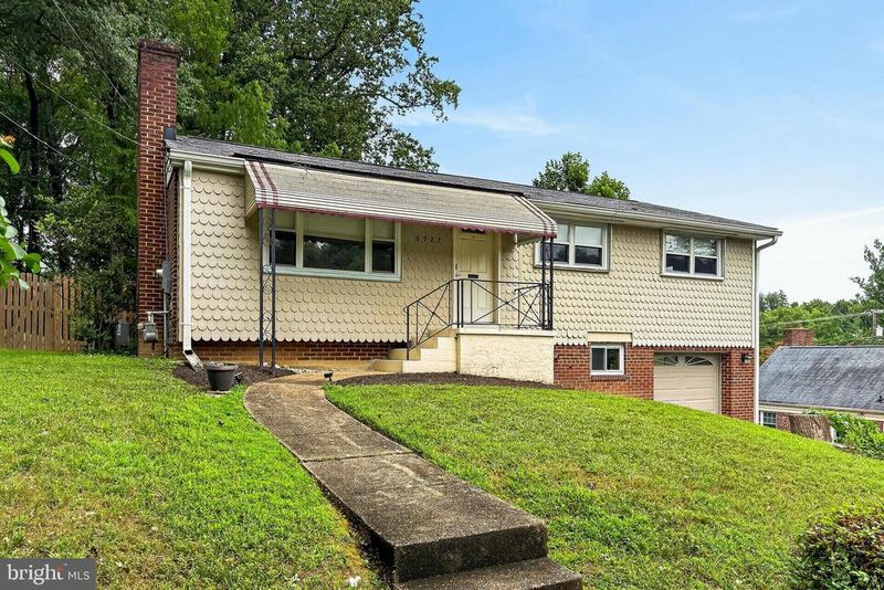 6927 Fern Ln, Annandale, VA 22003
