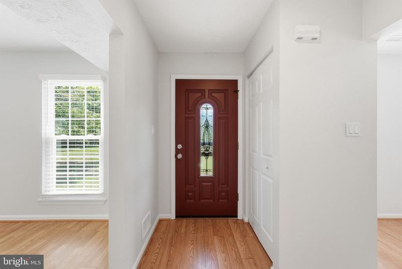 2401 W Rosecroft Village Cir, Oxon Hill, MD 20745