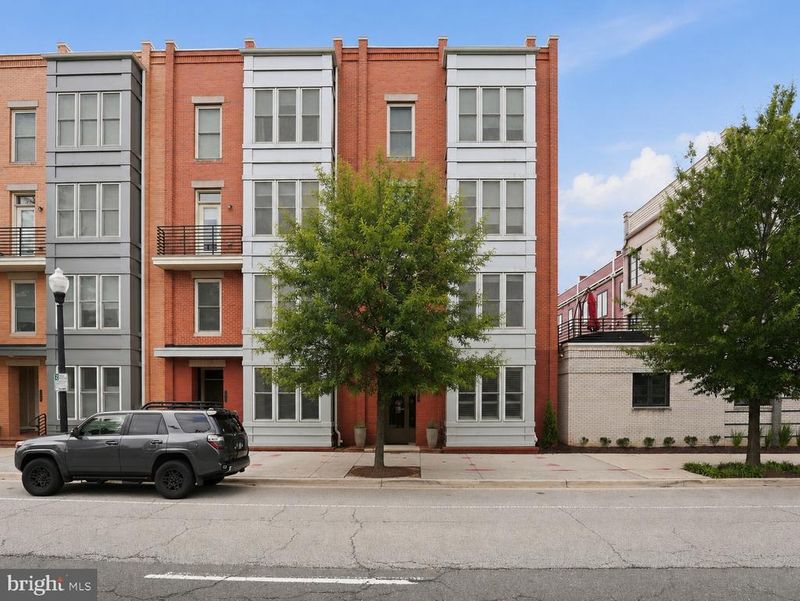 1912 Potomac Ave #101, Alexandria, VA 22301