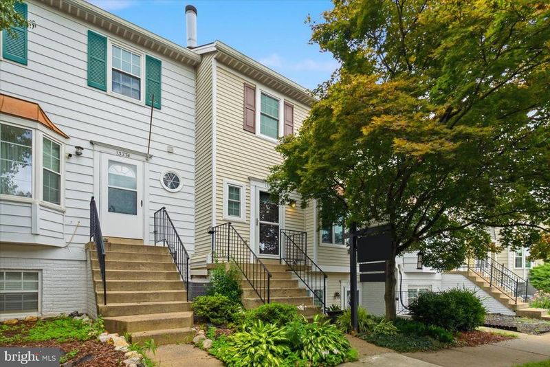 13772 Flowing Brook Ct #32G, Chantilly, VA 20151