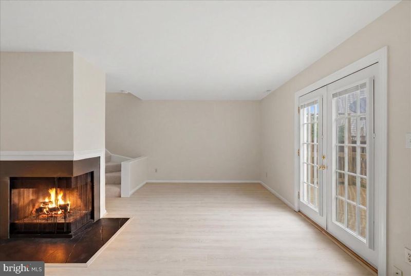 13772 Flowing Brook Ct #32G, Chantilly, VA 20151