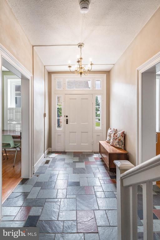 220 W Main St, Emmitsburg, MD 21727