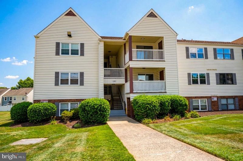 102 Chesterfield Ln #302, Stafford, VA 22556