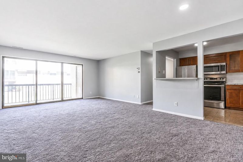 10122 Campus Way S #203-1A, Upper Marlboro, MD 20774