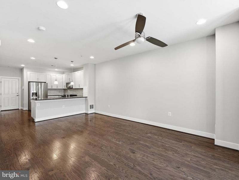 1912 Potomac Ave #101, Alexandria, VA 22301