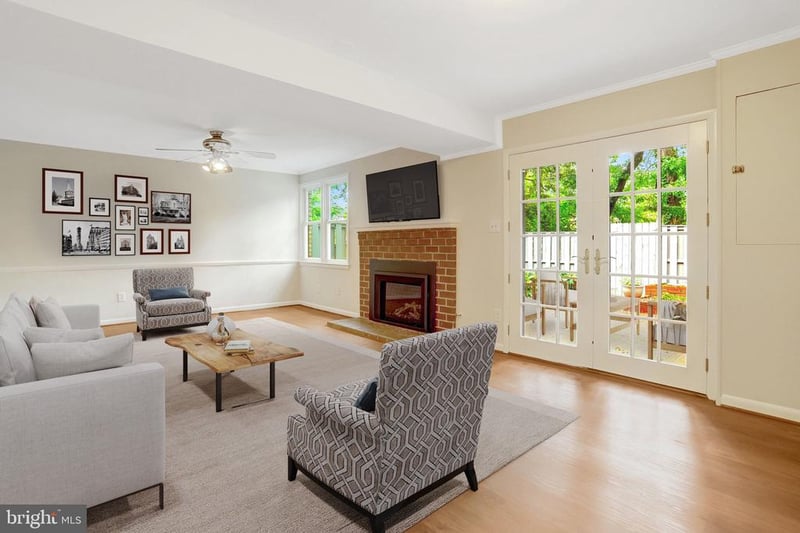 2130 Military Rd, Arlington, VA 22207
