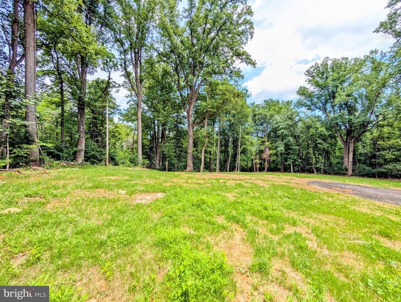 3964 Hidden Valley Ln, Marshall, VA 20115