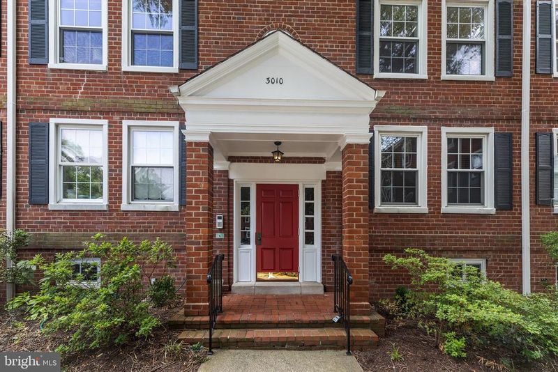3010 S Columbus St #B2, Arlington, VA 22206