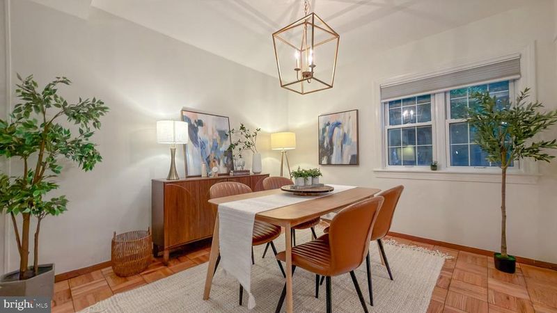 1806 Preston Rd, Alexandria, VA 22302