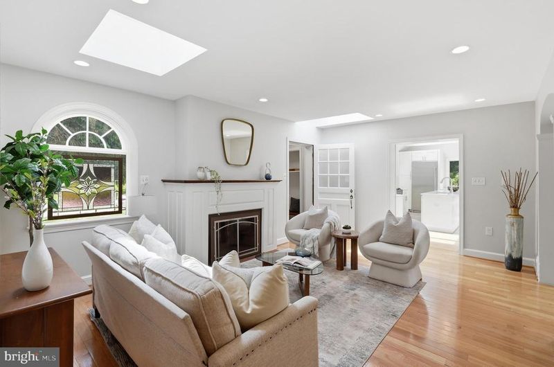 2023 Lansdowne Way, Silver Spring, MD 20910