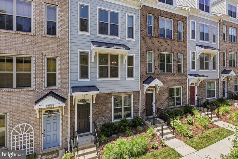 2252 S Glebe Rd, Arlington, VA 22204