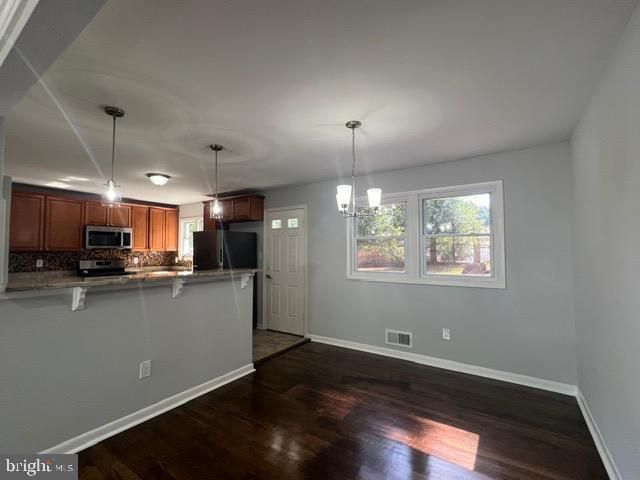 5620 Galloway Dr, Oxon Hill, MD 20745
