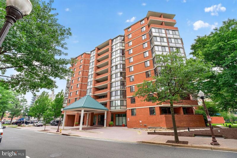 1001 N Randolph St #106, Arlington, VA 22201