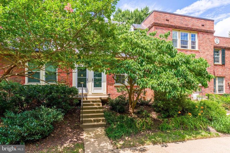 1401 S Edgewood St #498, Arlington, VA 22204