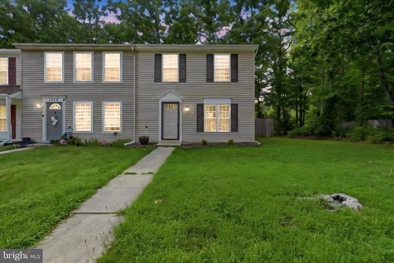 1532 Pin Oak Dr, Waldorf, MD 20601