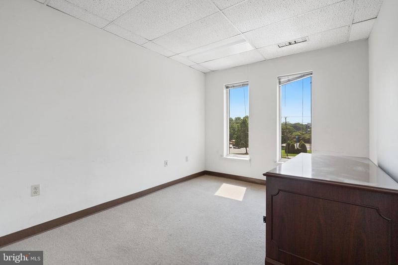 9522 Lee Hw #9522C, Fairfax, VA 22031
