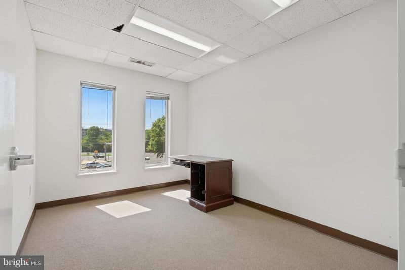 9522 Lee Hw #9522C, Fairfax, VA 22031