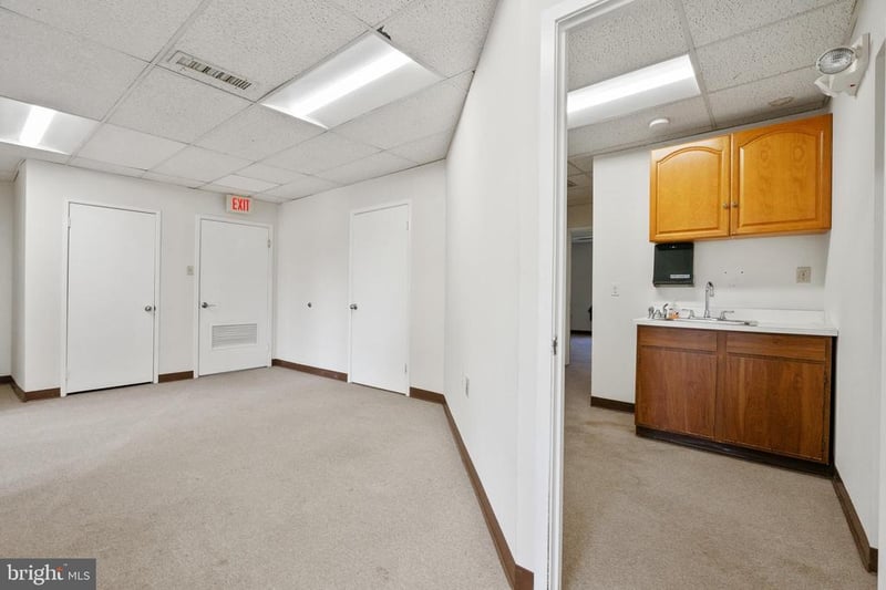 9522 Lee Hw #9522C, Fairfax, VA 22031