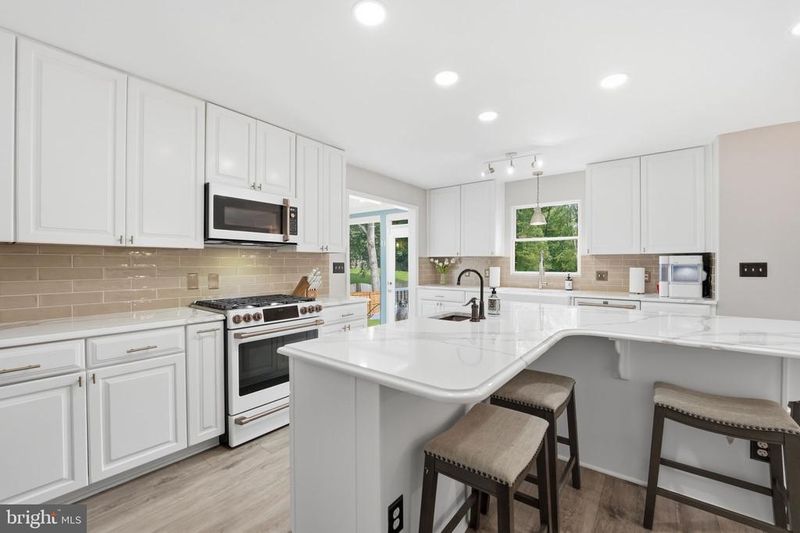 9 Falling Water Ct, Fredericksburg, VA 22405