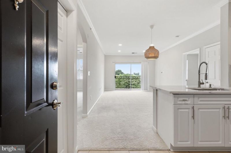 12905 Centre Park Cir #412, Herndon, VA 20171