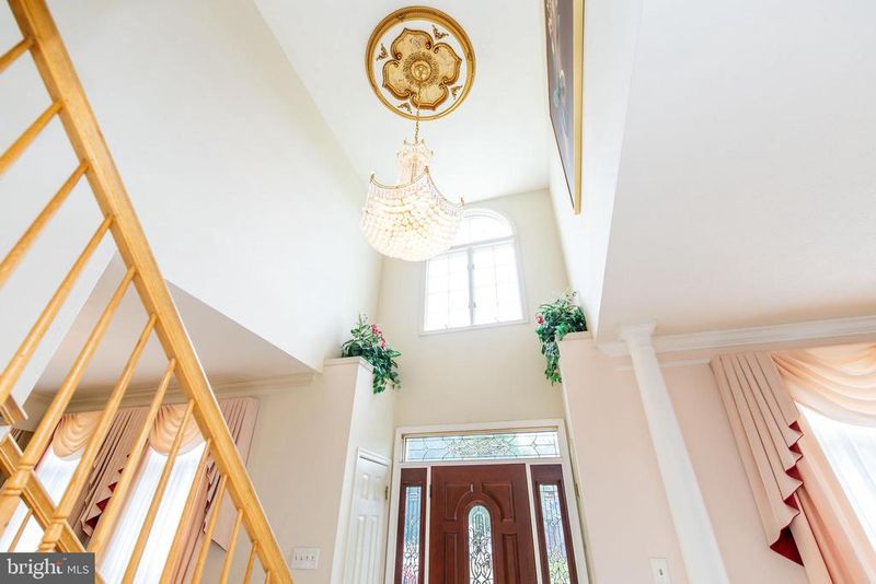 734 Thornwood Dr, Odenton, MD 21113