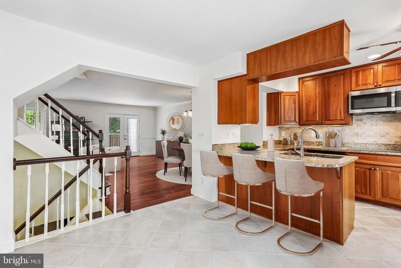 17014 Catalpa, Rockville, MD 20855