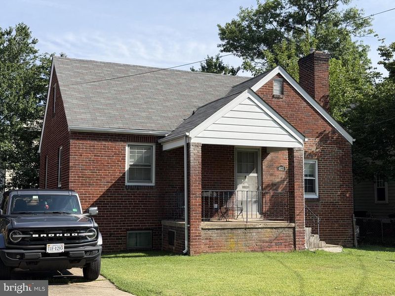 4825 25th Rd N, Arlington, VA 22207